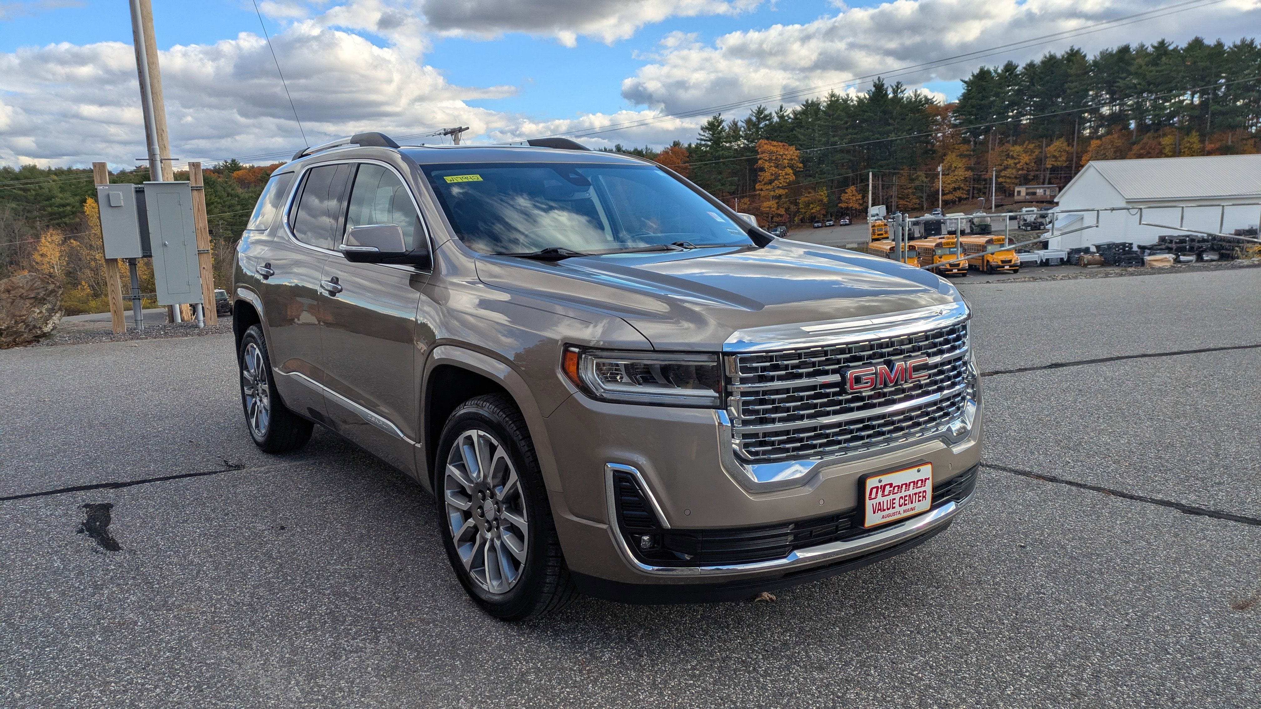 2023 GMC Acadia Denali