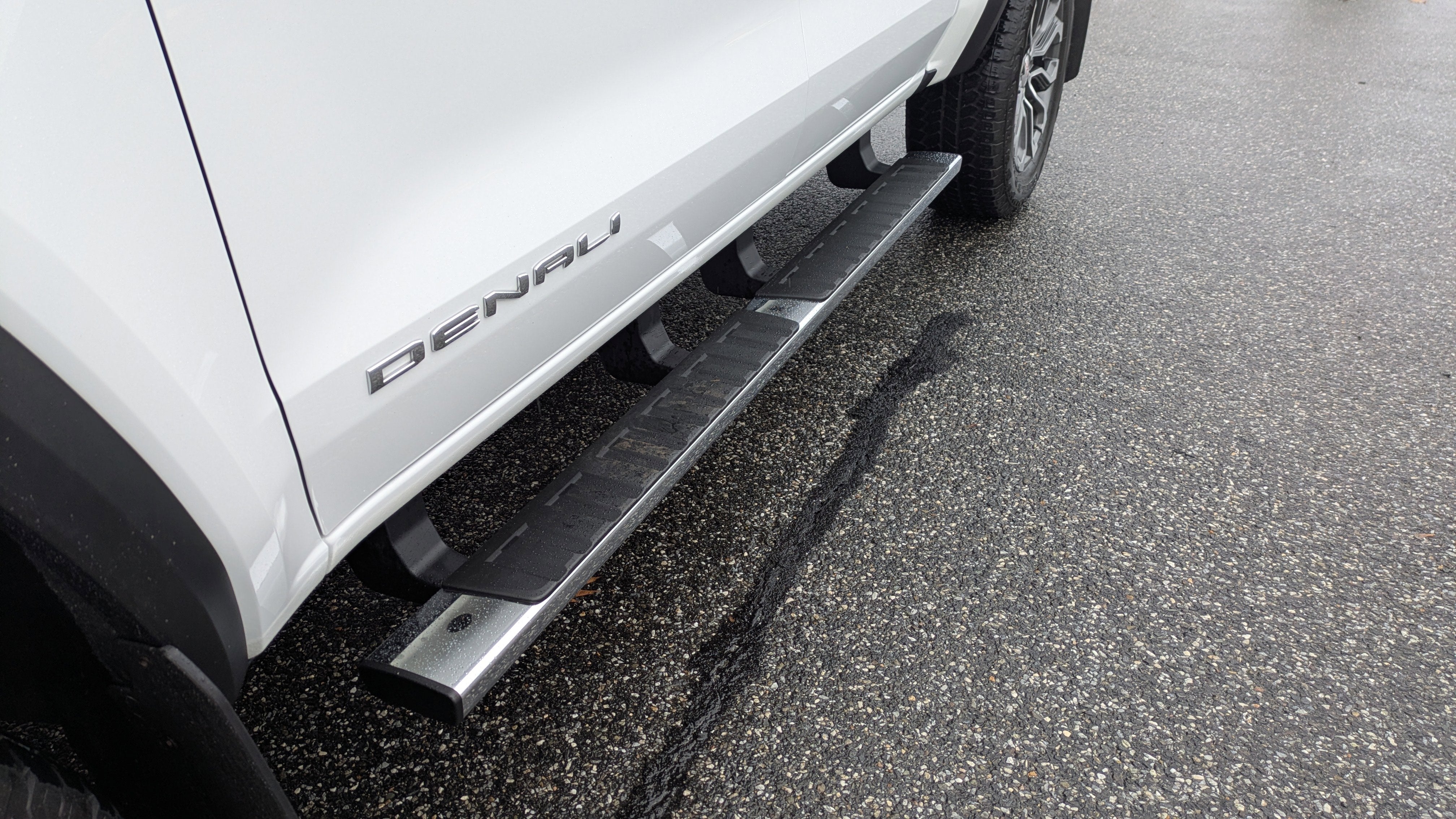 2024 GMC Canyon Denali