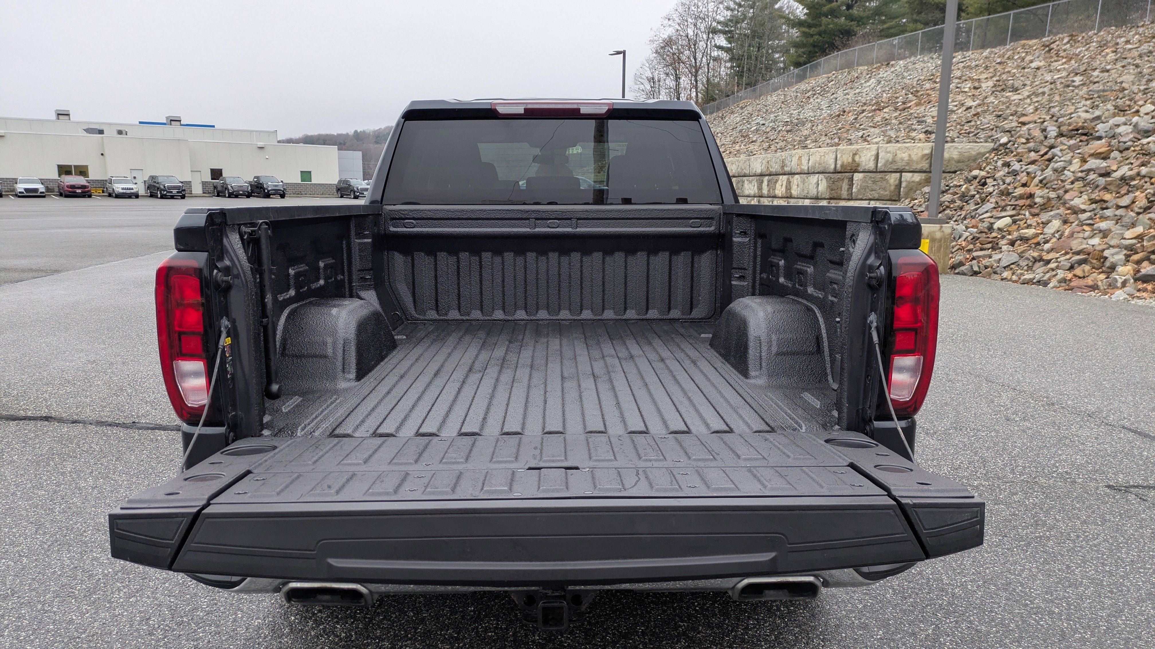 2023 GMC Sierra 1500 SLE