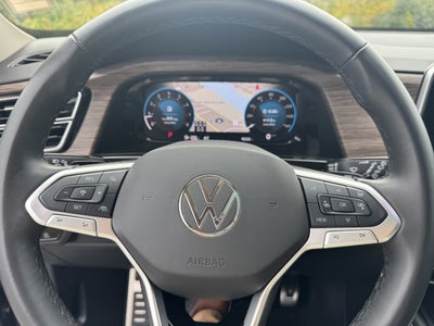 2025 Volkswagen Atlas 2.0T SEL Premium R-Line