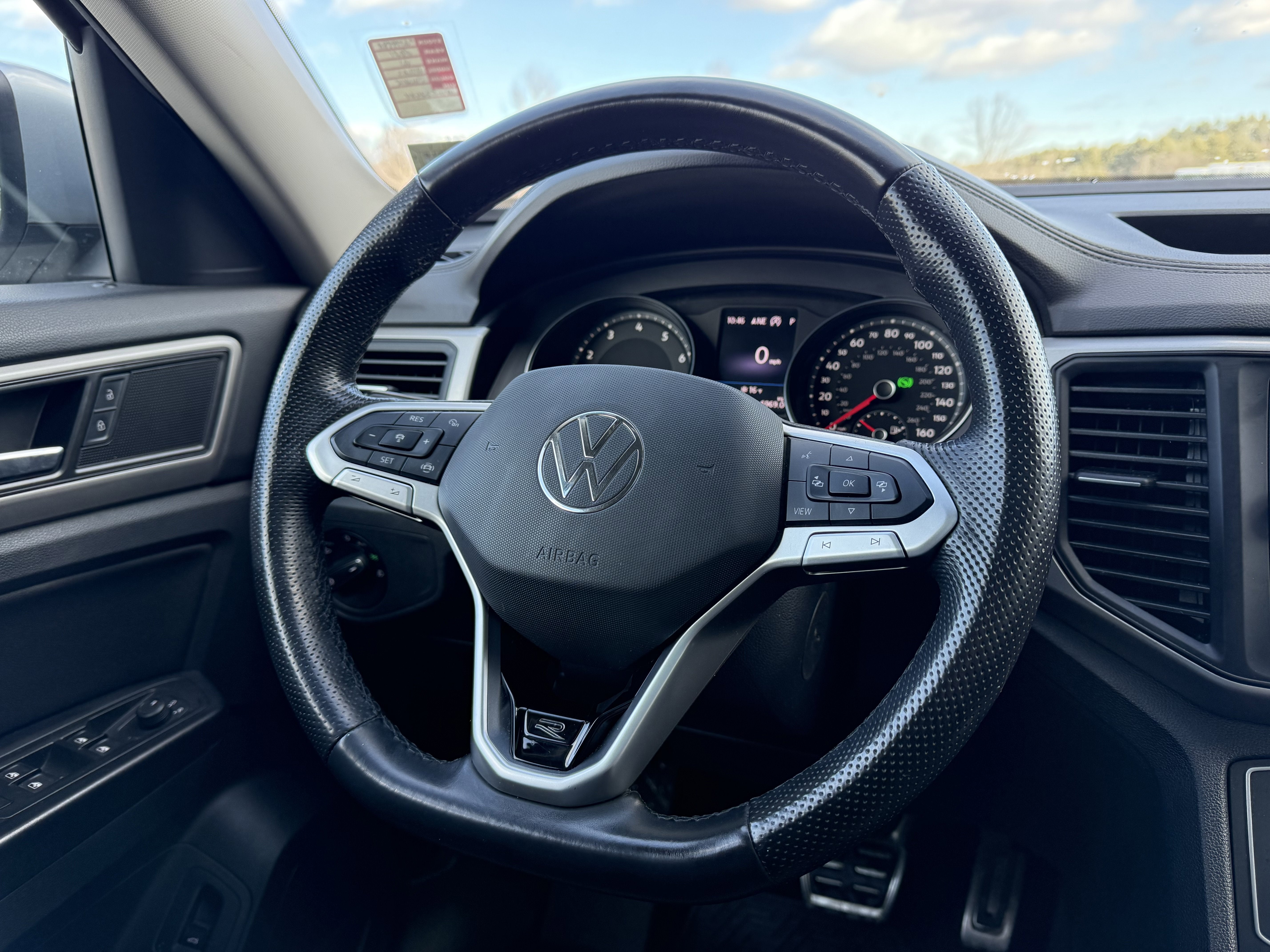 2021 Volkswagen Atlas 3.6L V6 SE w/Technology R-Line