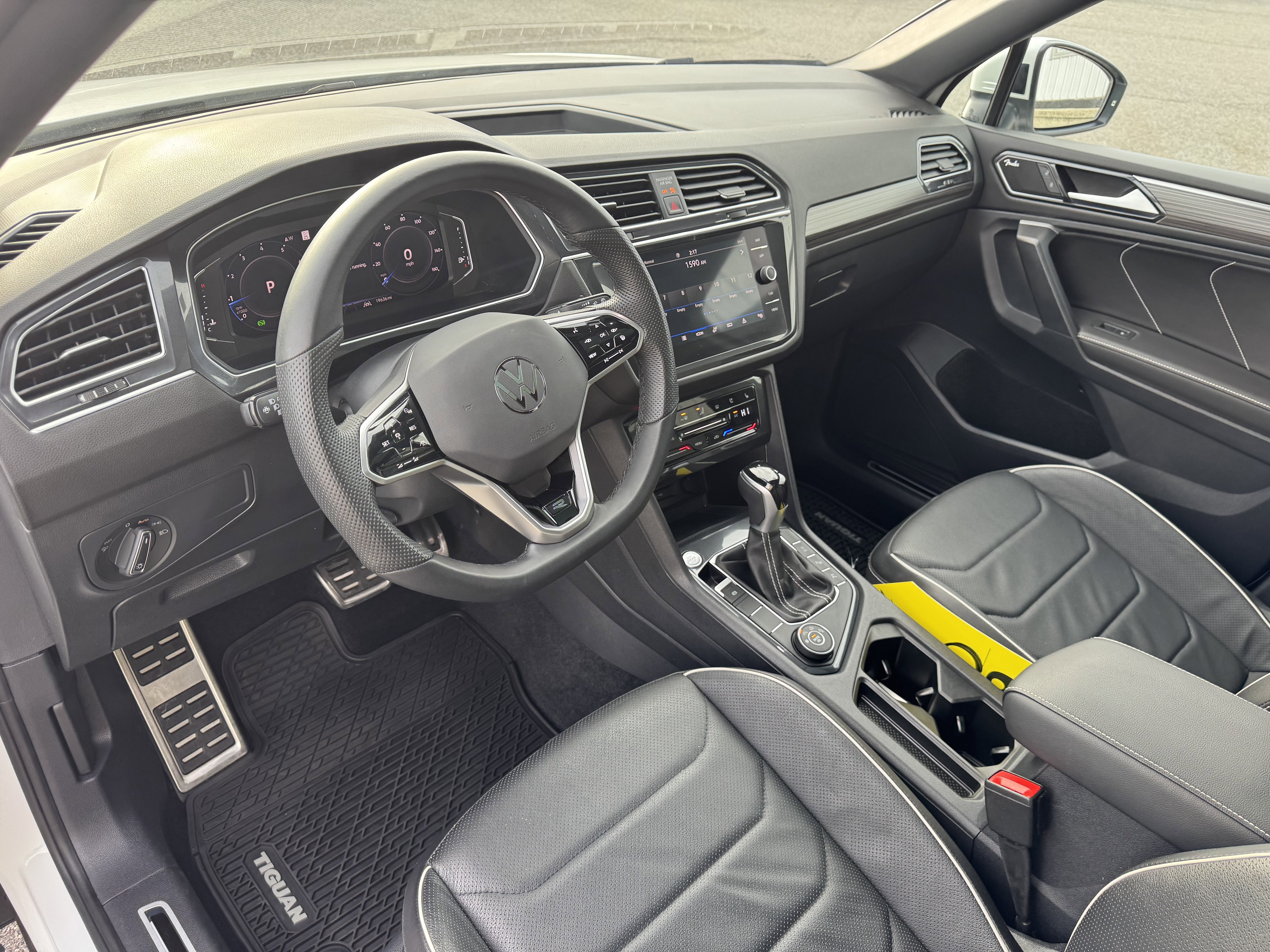 2024 Volkswagen Tiguan SEL R-Line