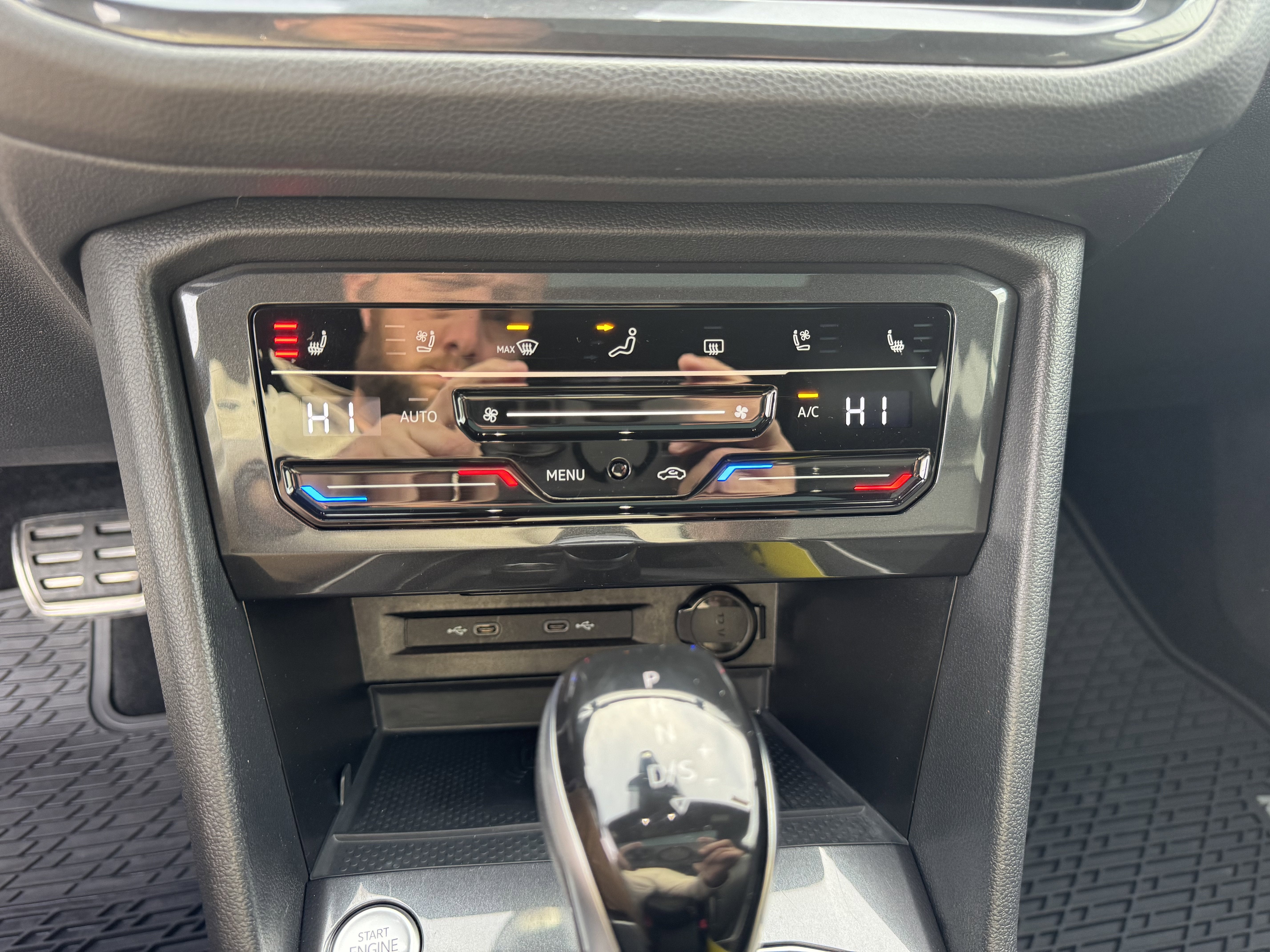 2024 Volkswagen Tiguan SEL R-Line