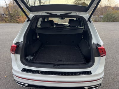 2024 Volkswagen Tiguan SEL R-Line