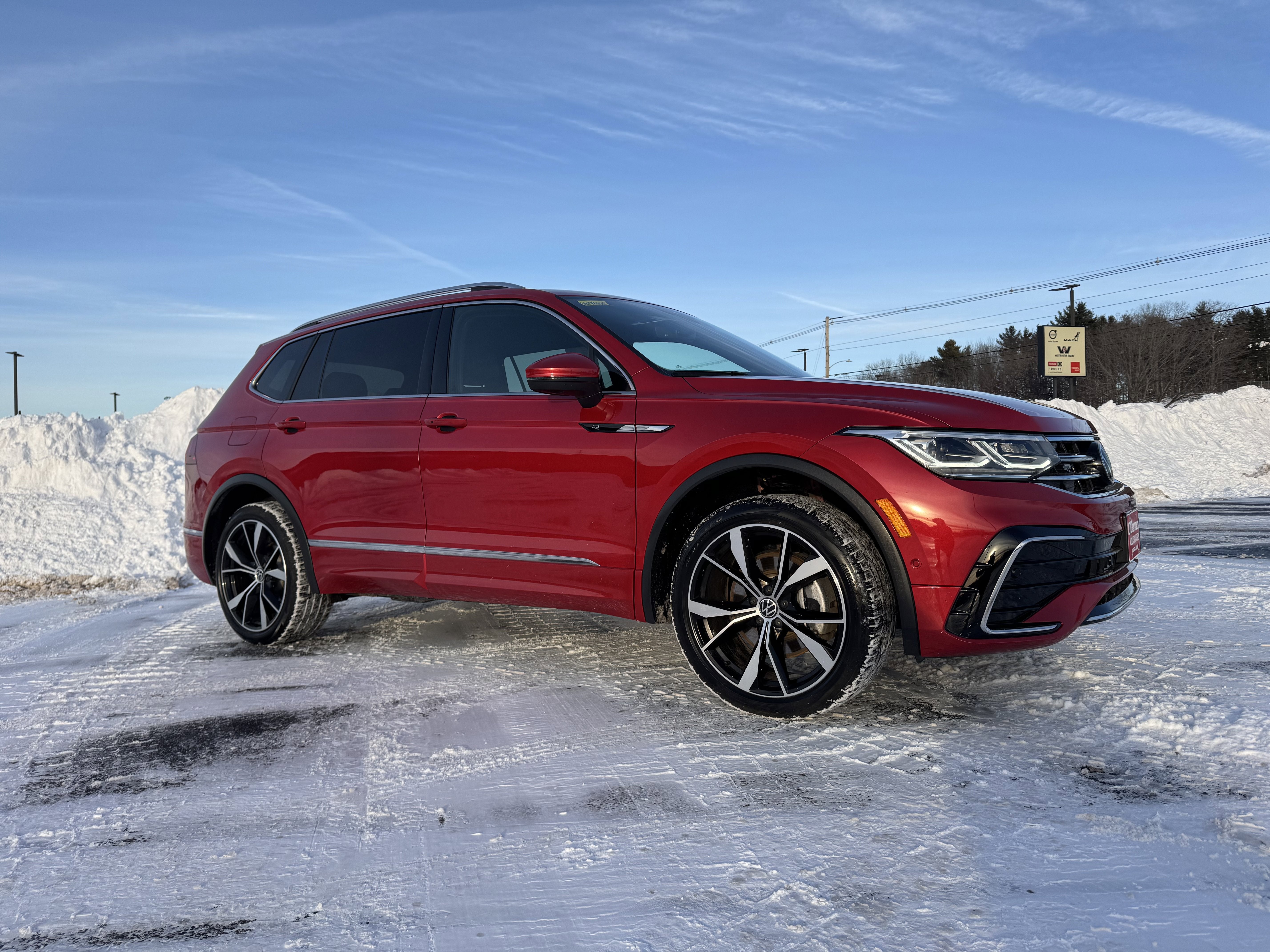 2024 Volkswagen Tiguan SEL R-Line