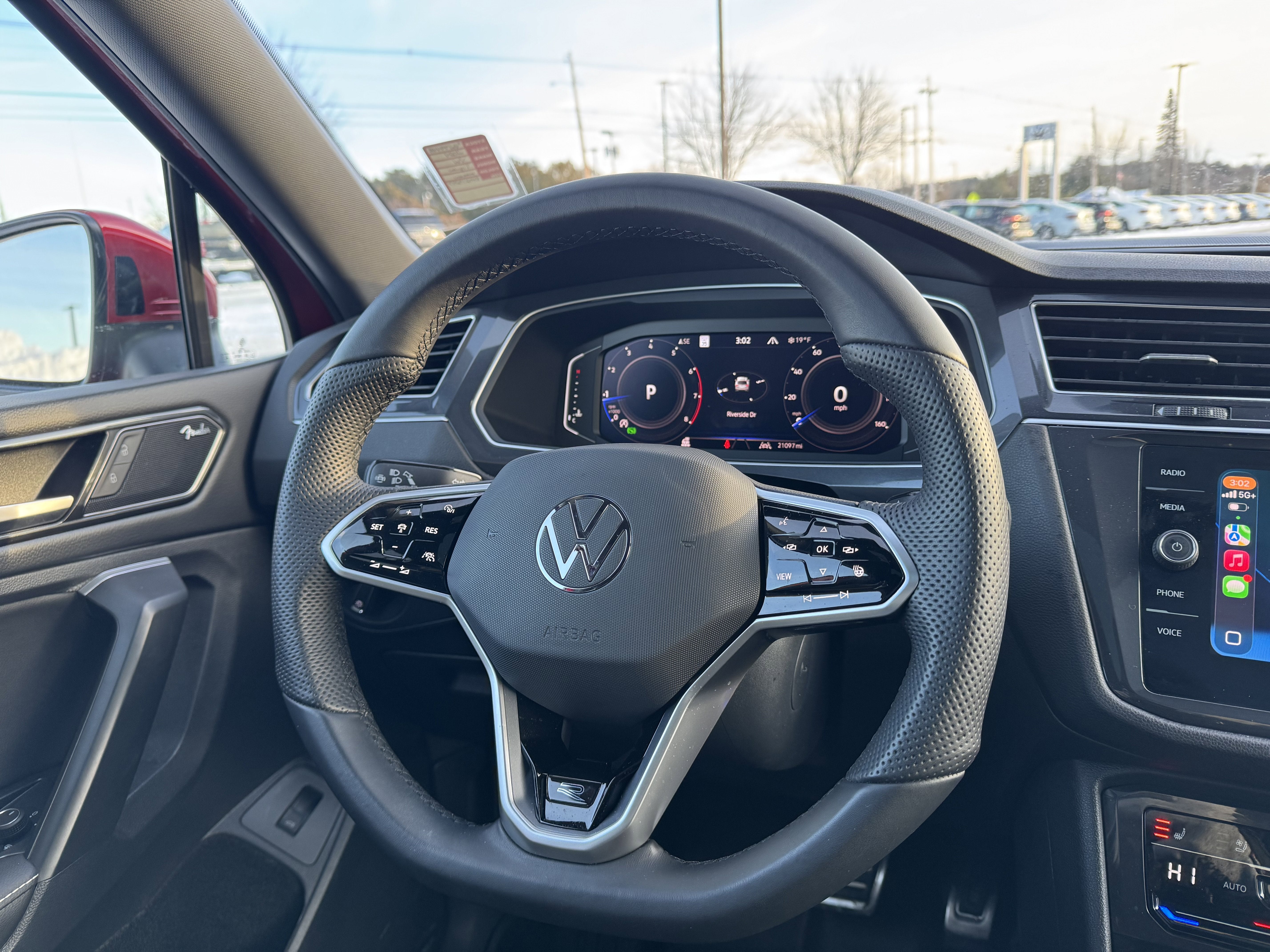 2024 Volkswagen Tiguan SEL R-Line