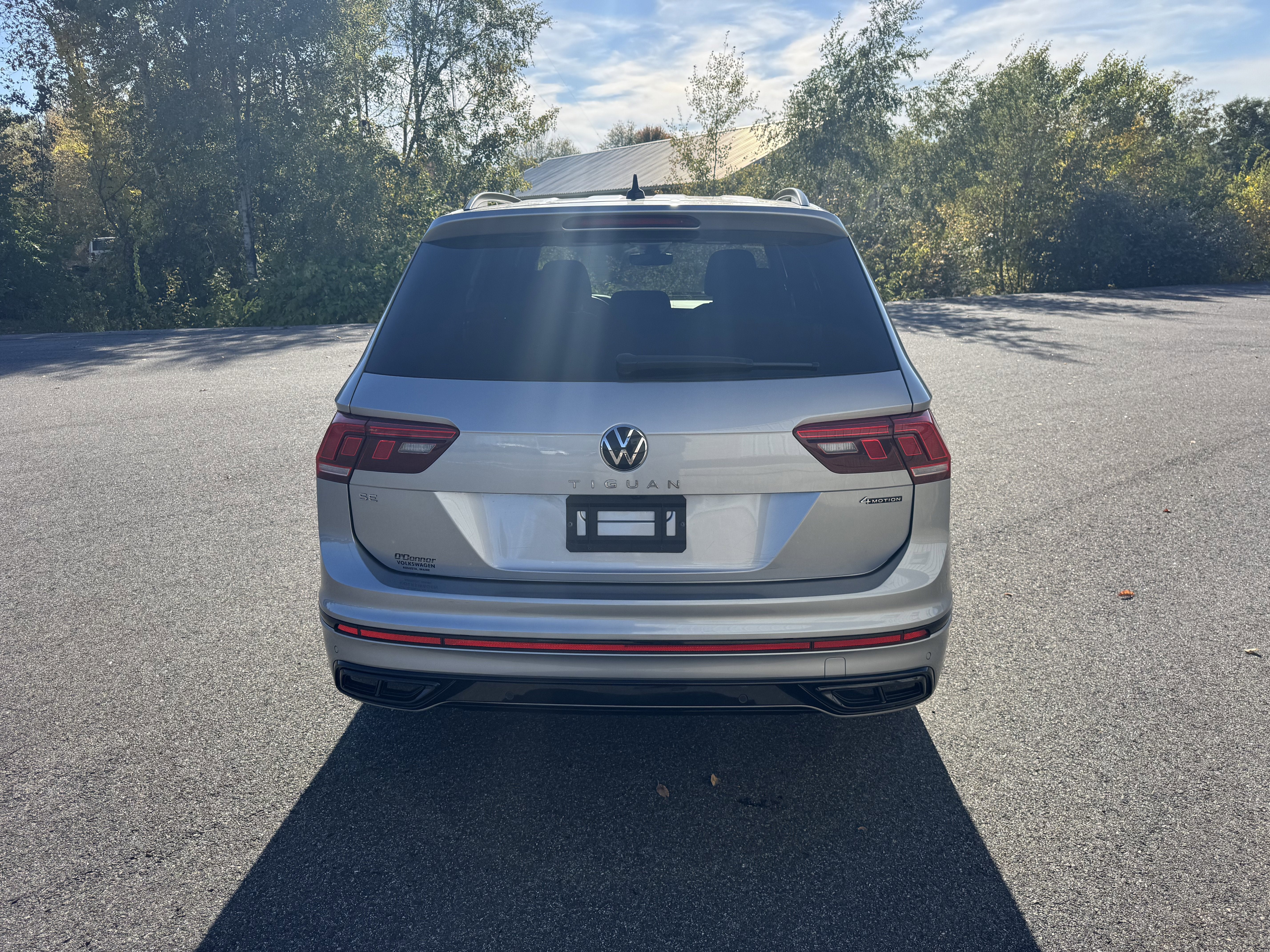 2023 Volkswagen Tiguan SE R-Line Black