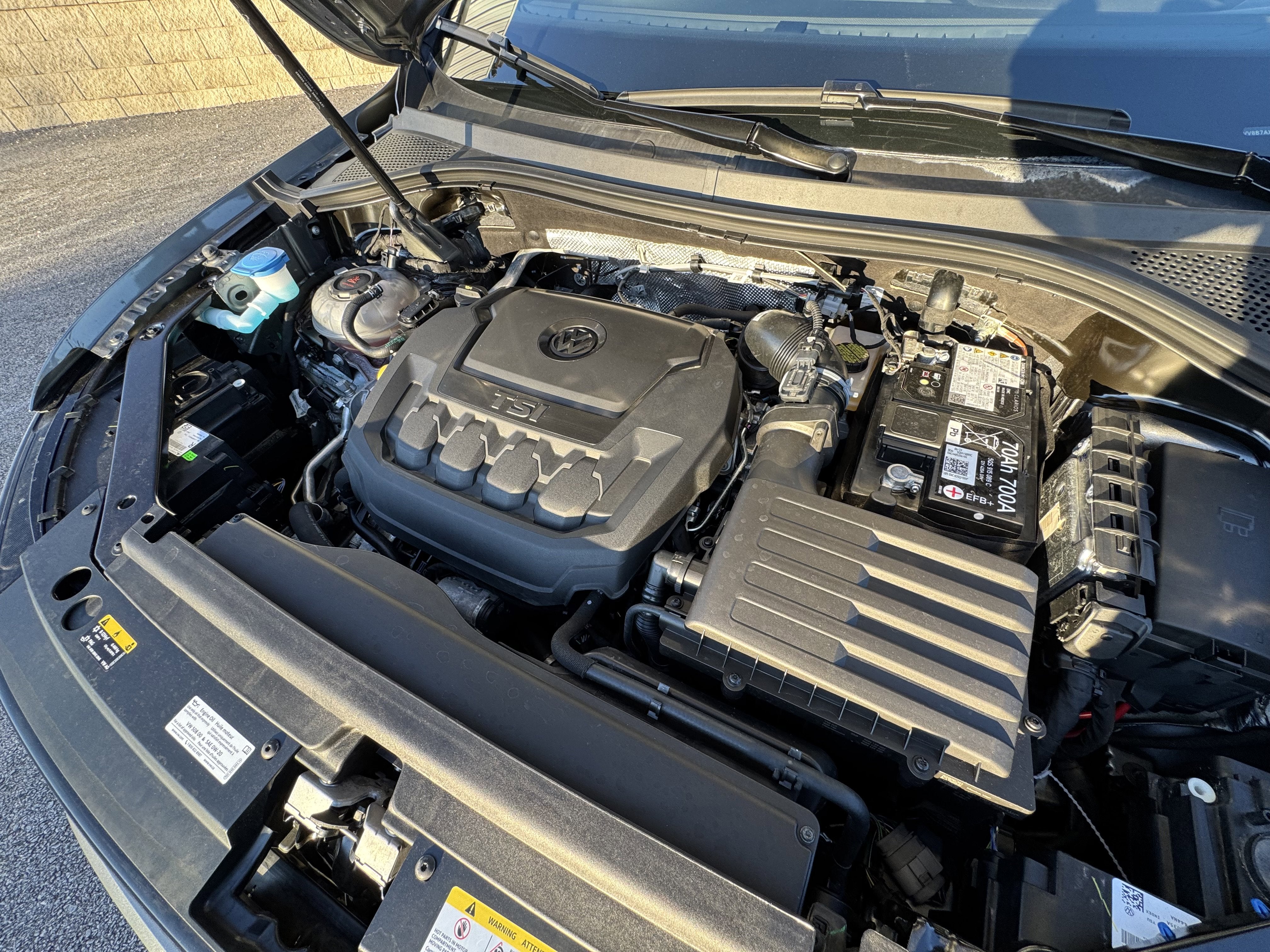 2024 Volkswagen Tiguan SE R-Line Black