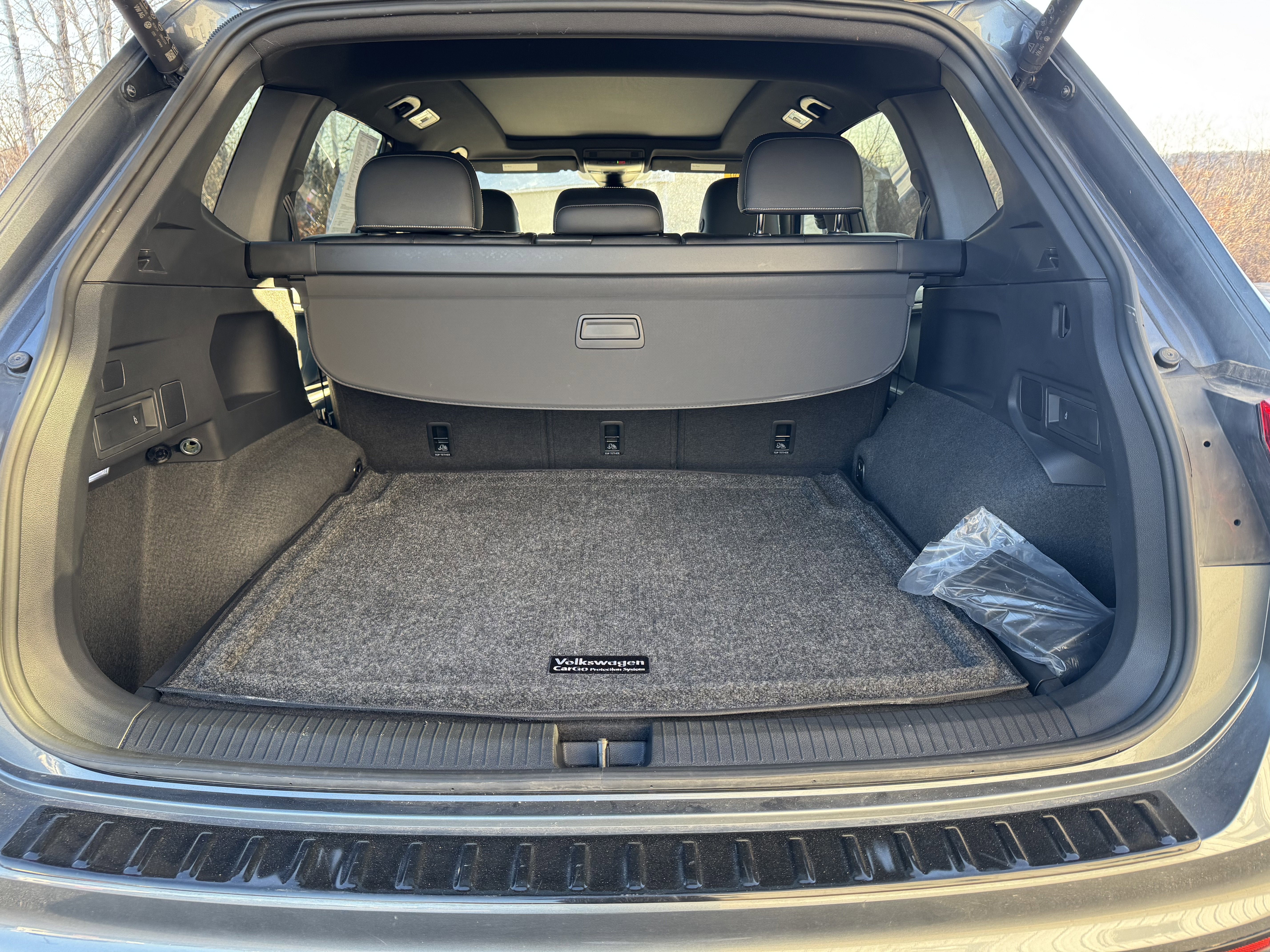 2024 Volkswagen Tiguan SE R-Line Black