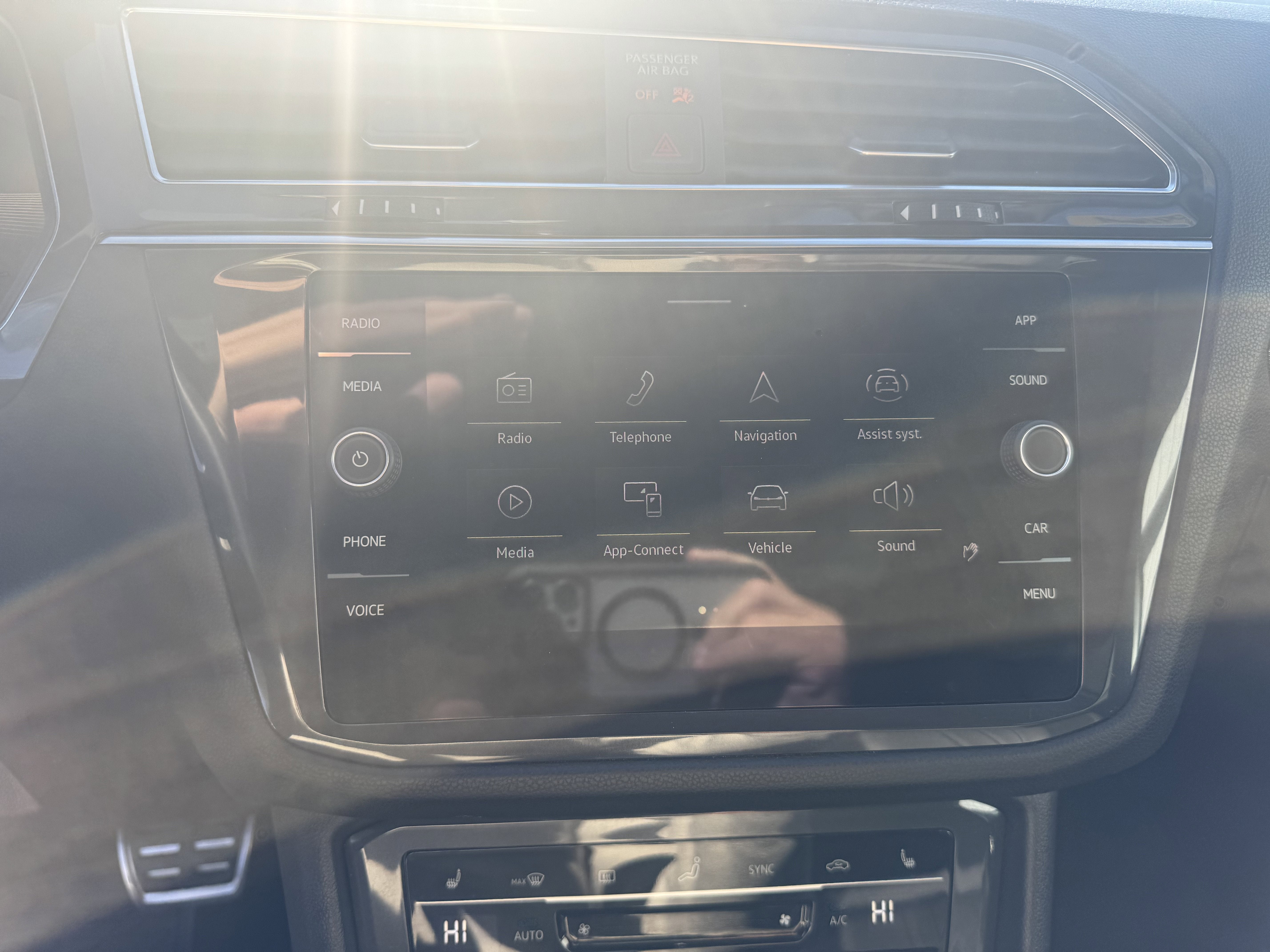 2023 Volkswagen Tiguan SE R-Line Black