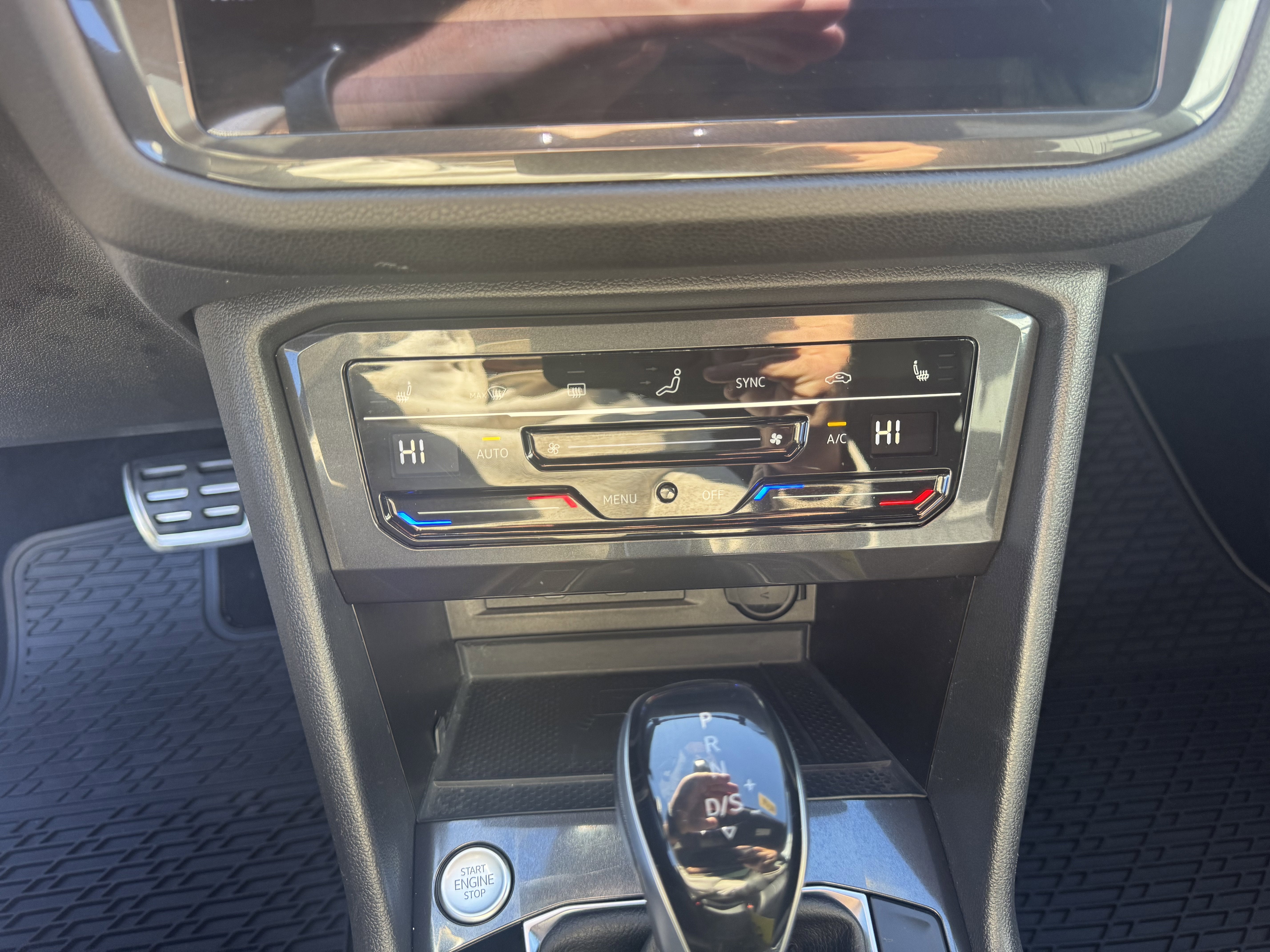 2023 Volkswagen Tiguan SE R-Line Black