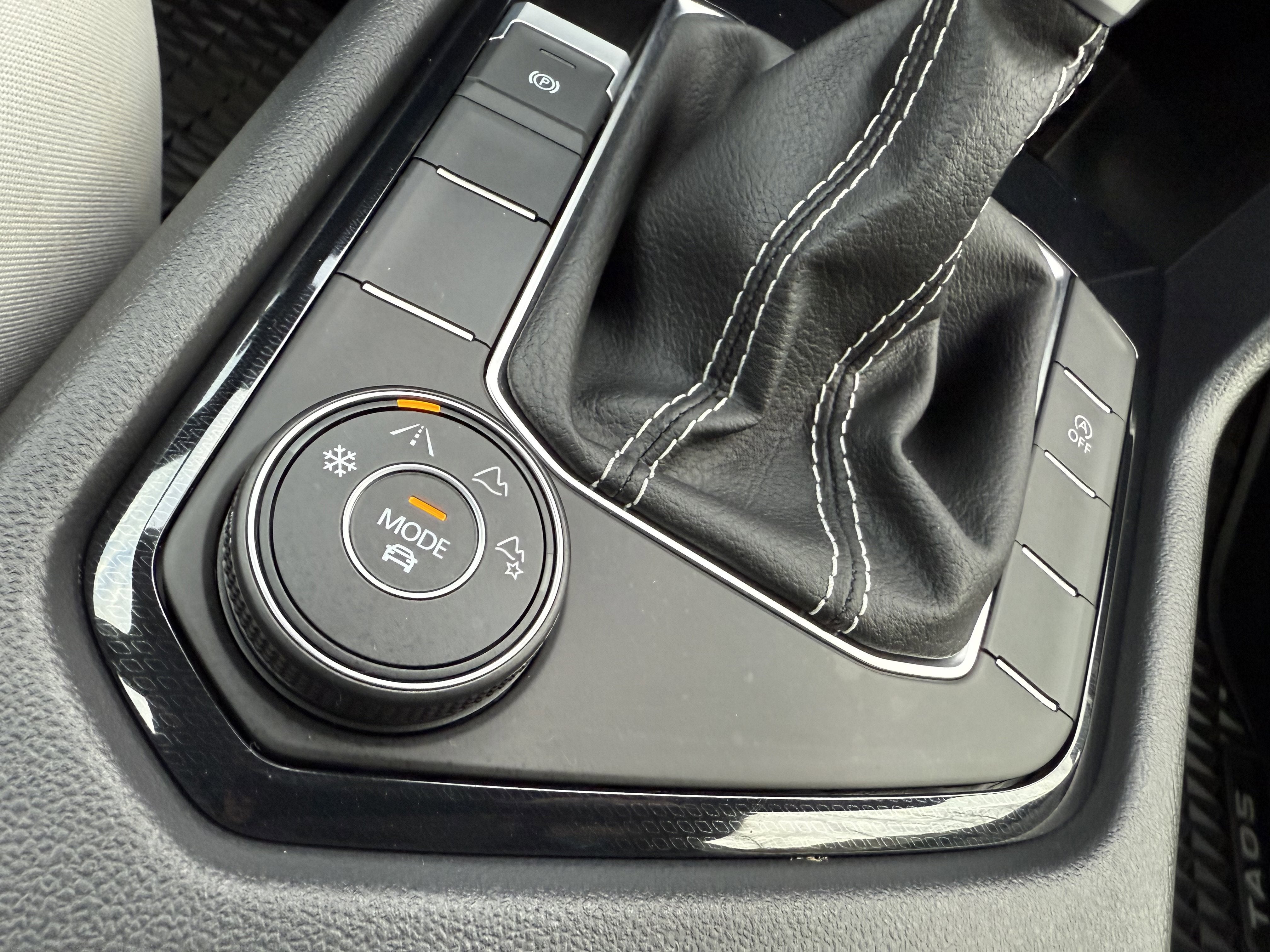 2025 Volkswagen Taos S