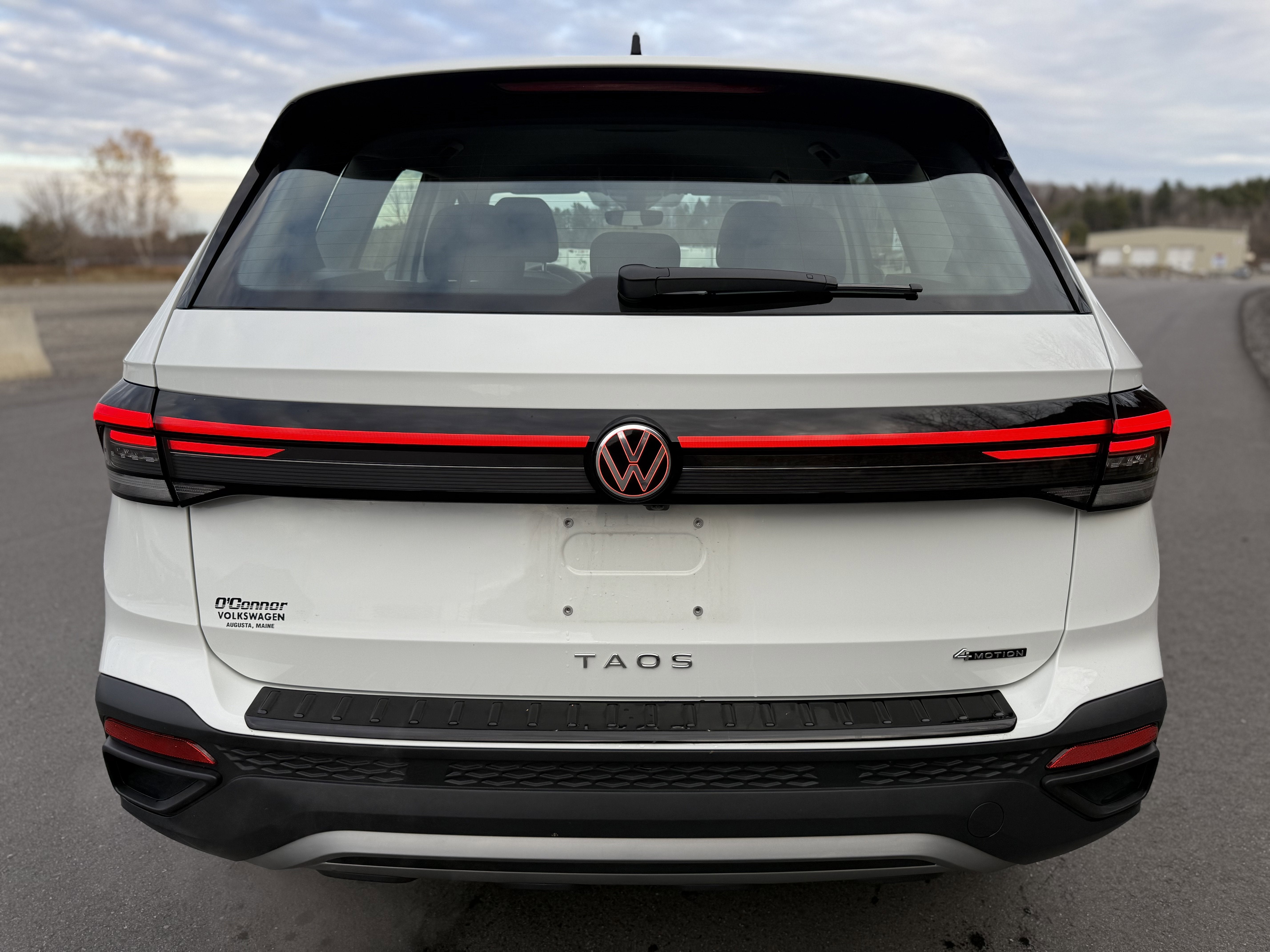 2025 Volkswagen Taos S