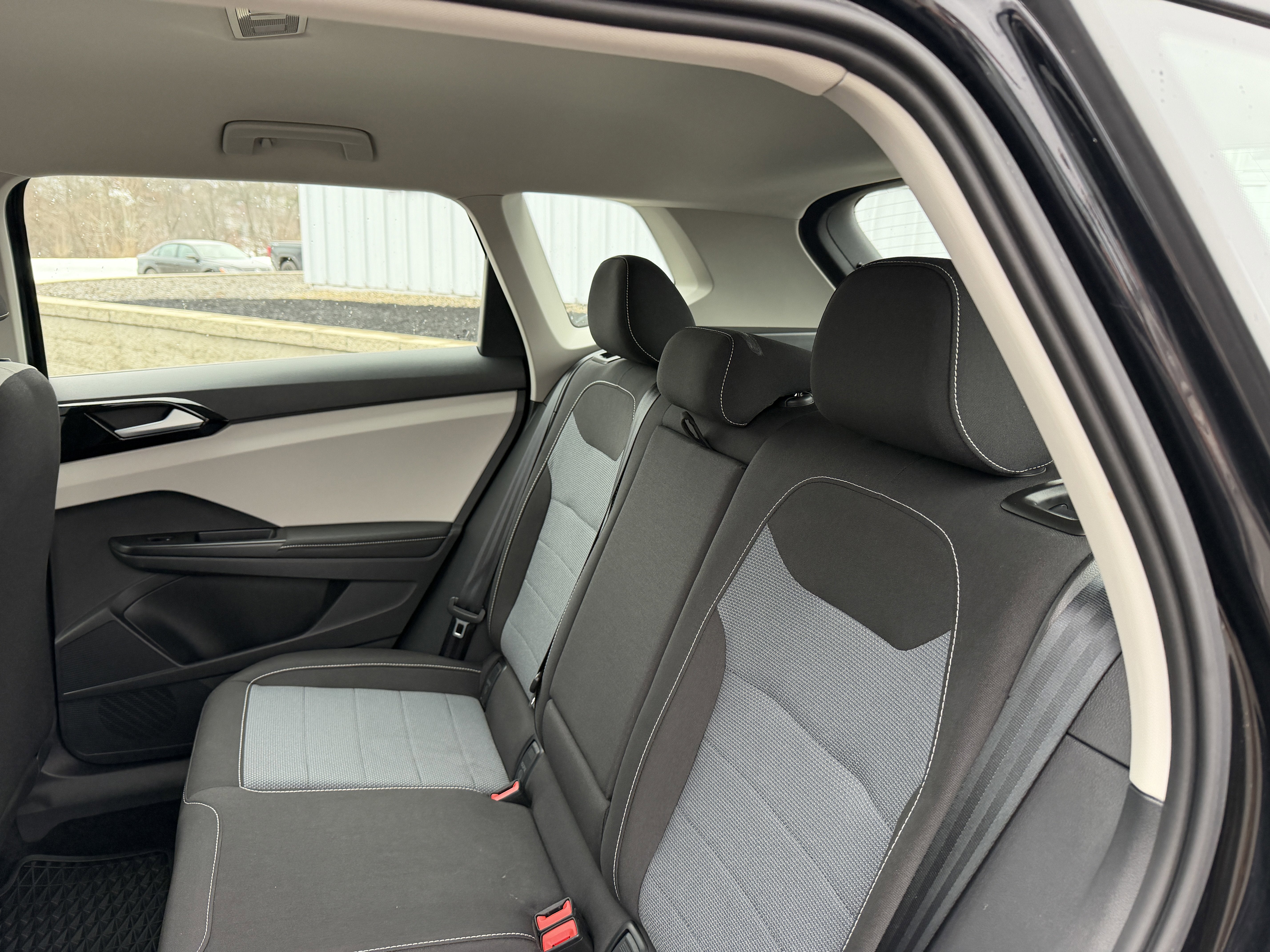 2025 Volkswagen Taos S