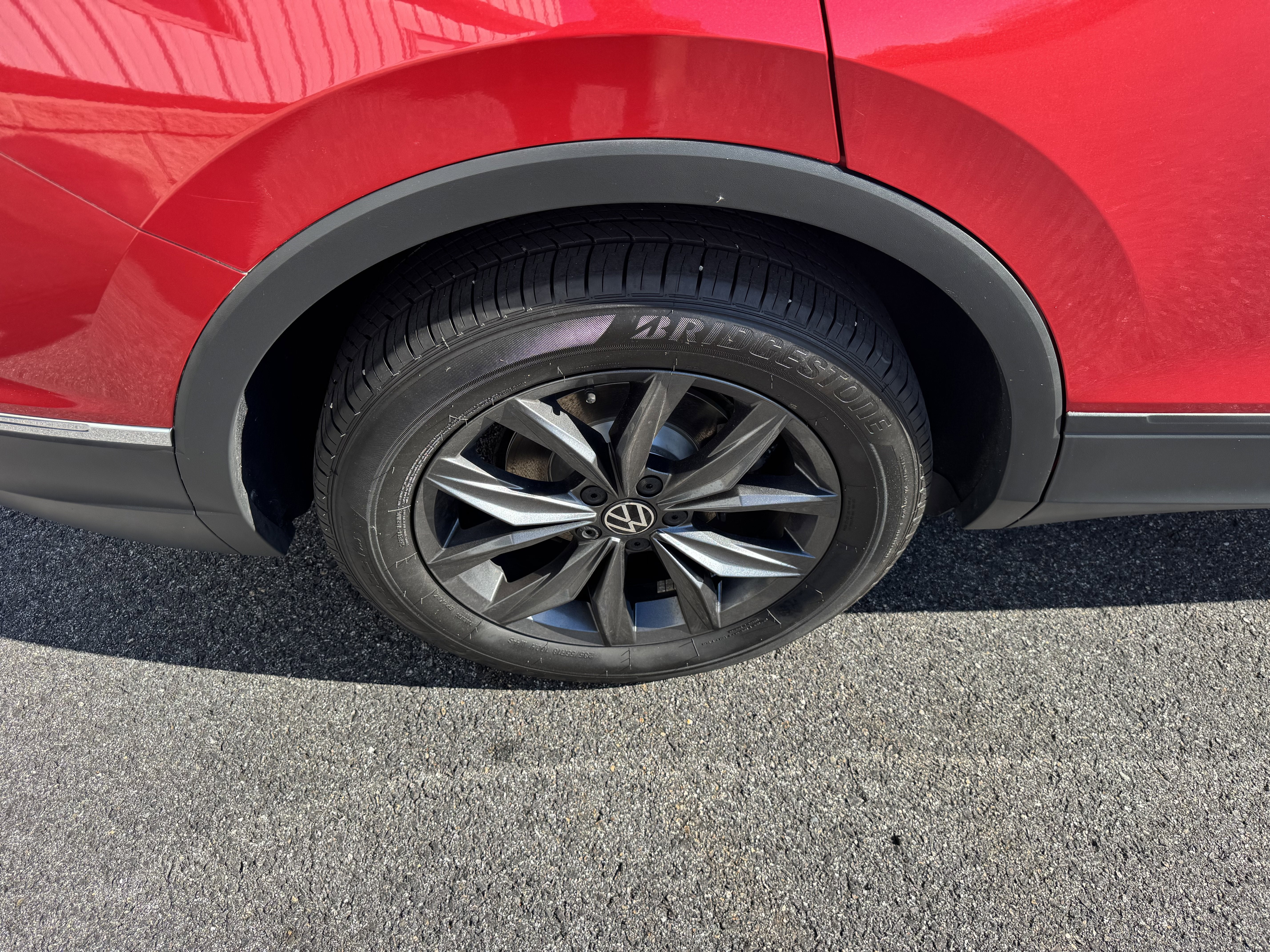 2023 Volkswagen Tiguan SE