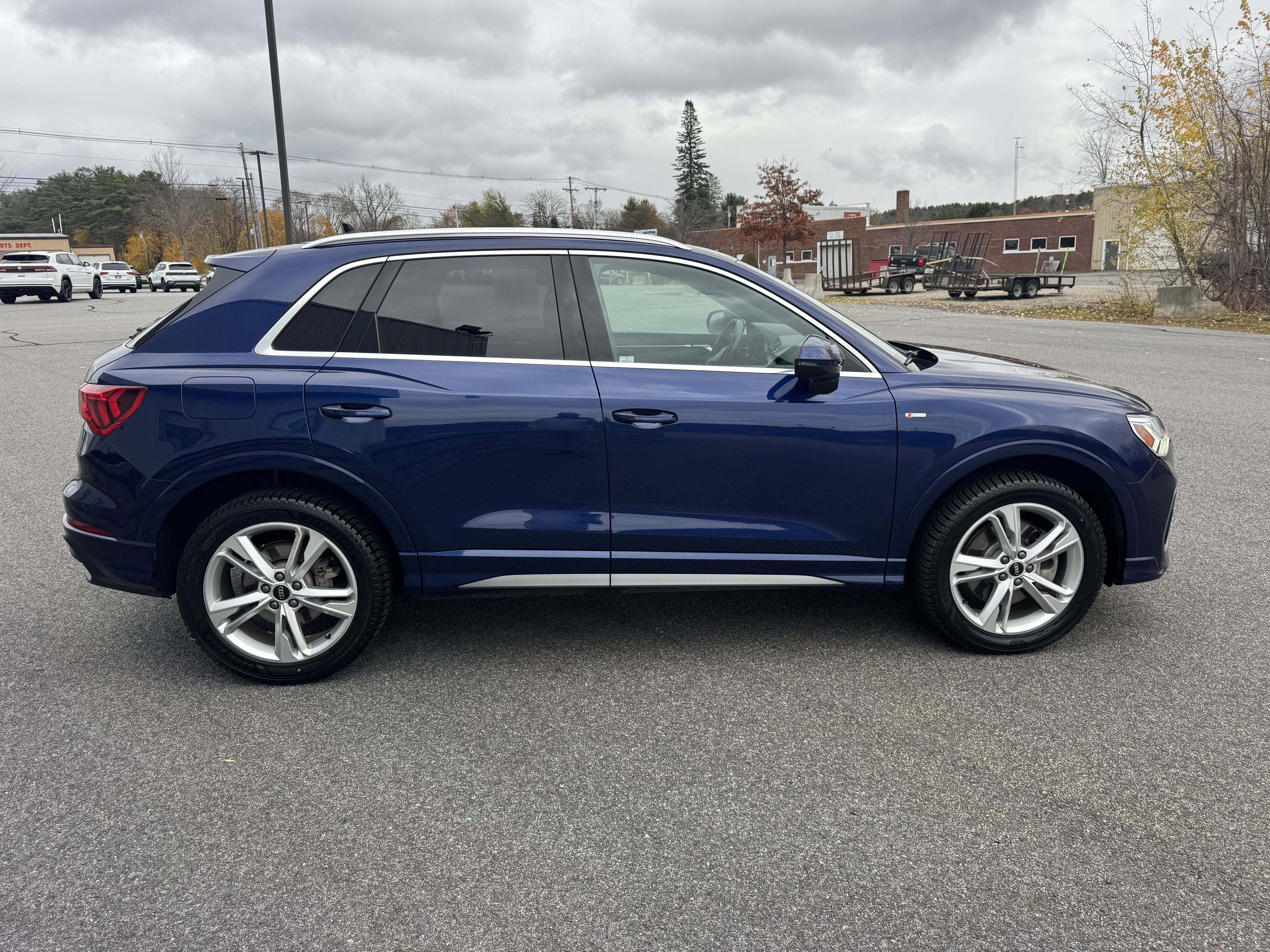 2024 Audi Q3 S line Premium