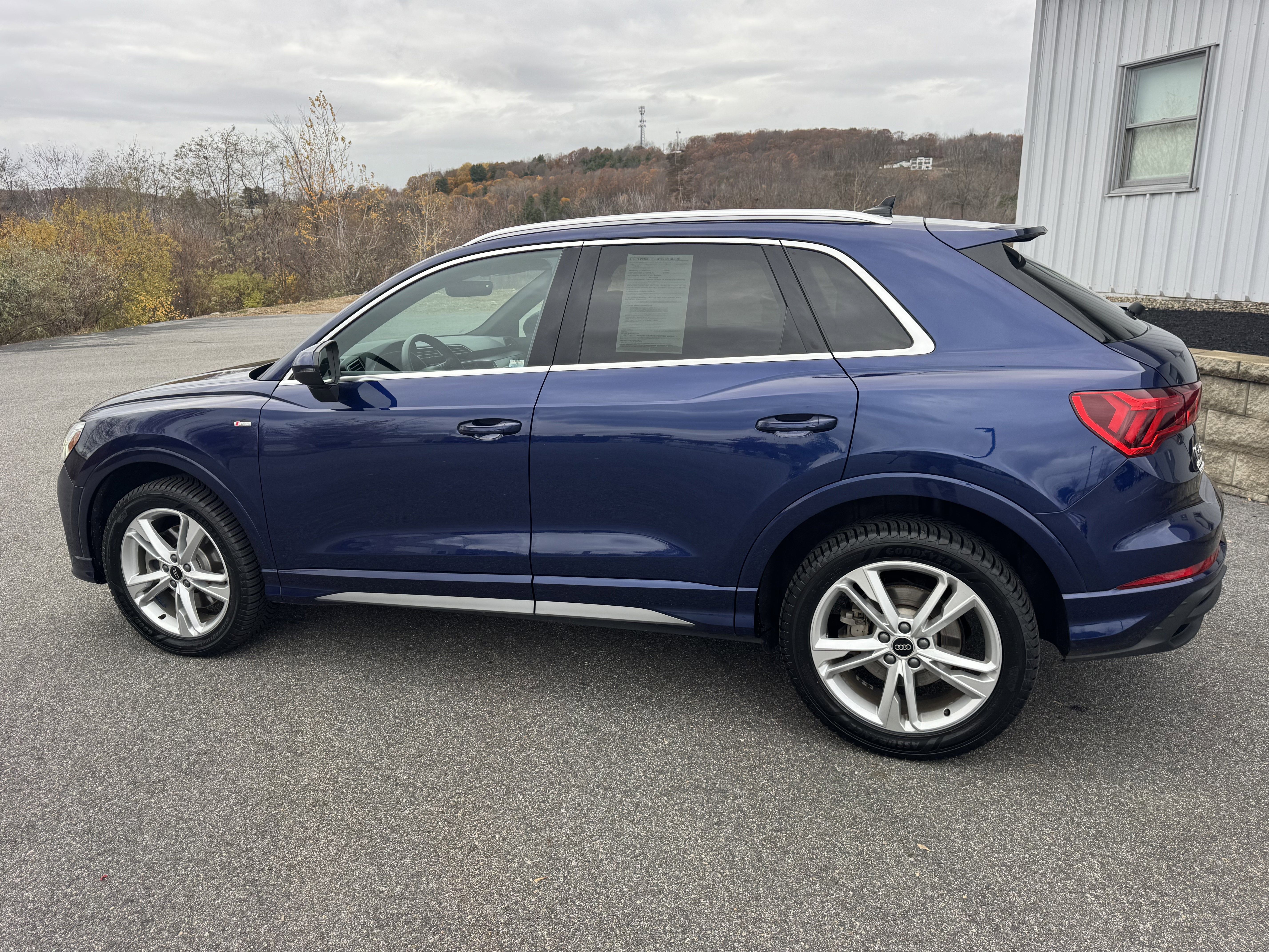 2024 Audi Q3 S line Premium